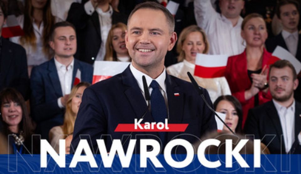 Im bardziej plują…